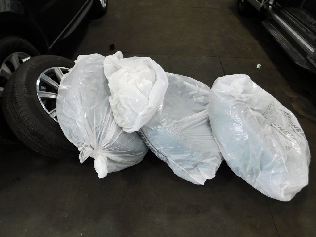 Used 2014 Land Rover Range Rover Sport HSE image 98