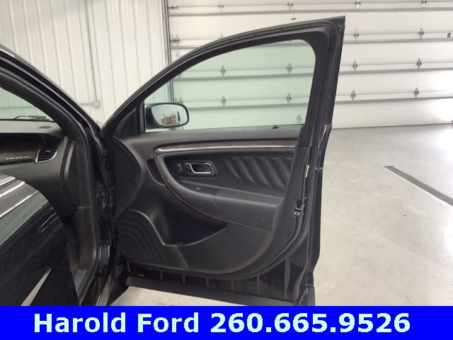 Used 2017 Ford Taurus Limited image 10