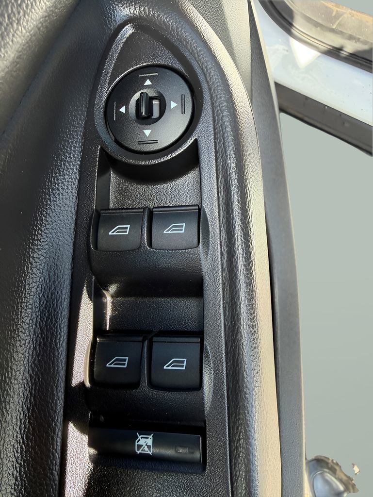 Used 2017 Ford Escape SE AWD/4WD image 22