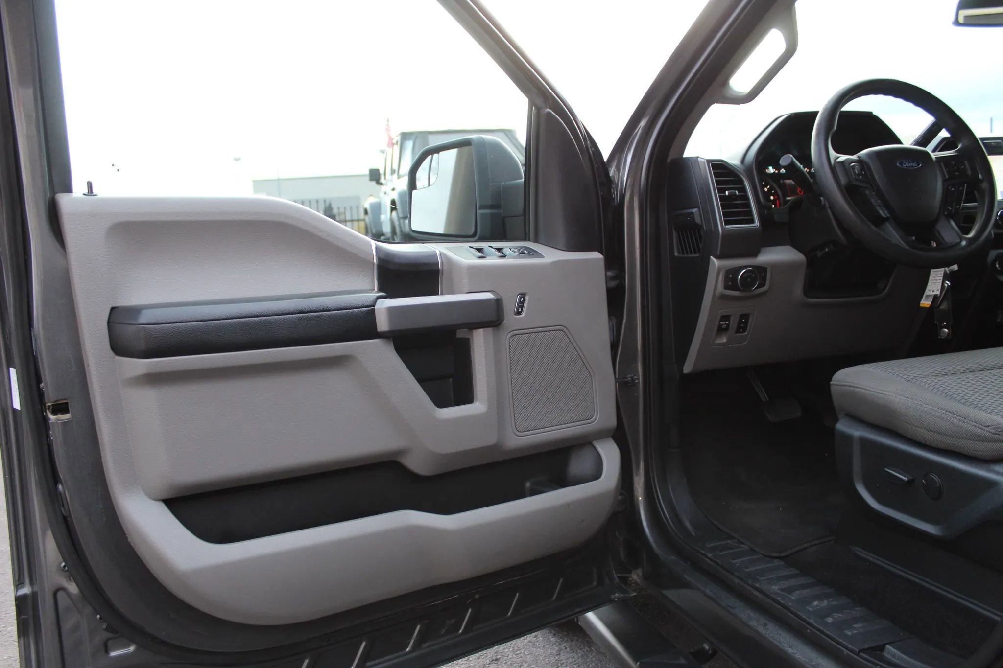 Used 2020 Ford F150 XLT w/ Equipment Group 301A Mid RWD image 11