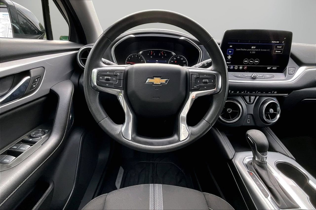 Used 2023 Chevrolet Blazer LT w/ Midnight/Sport Edition FWD image 11