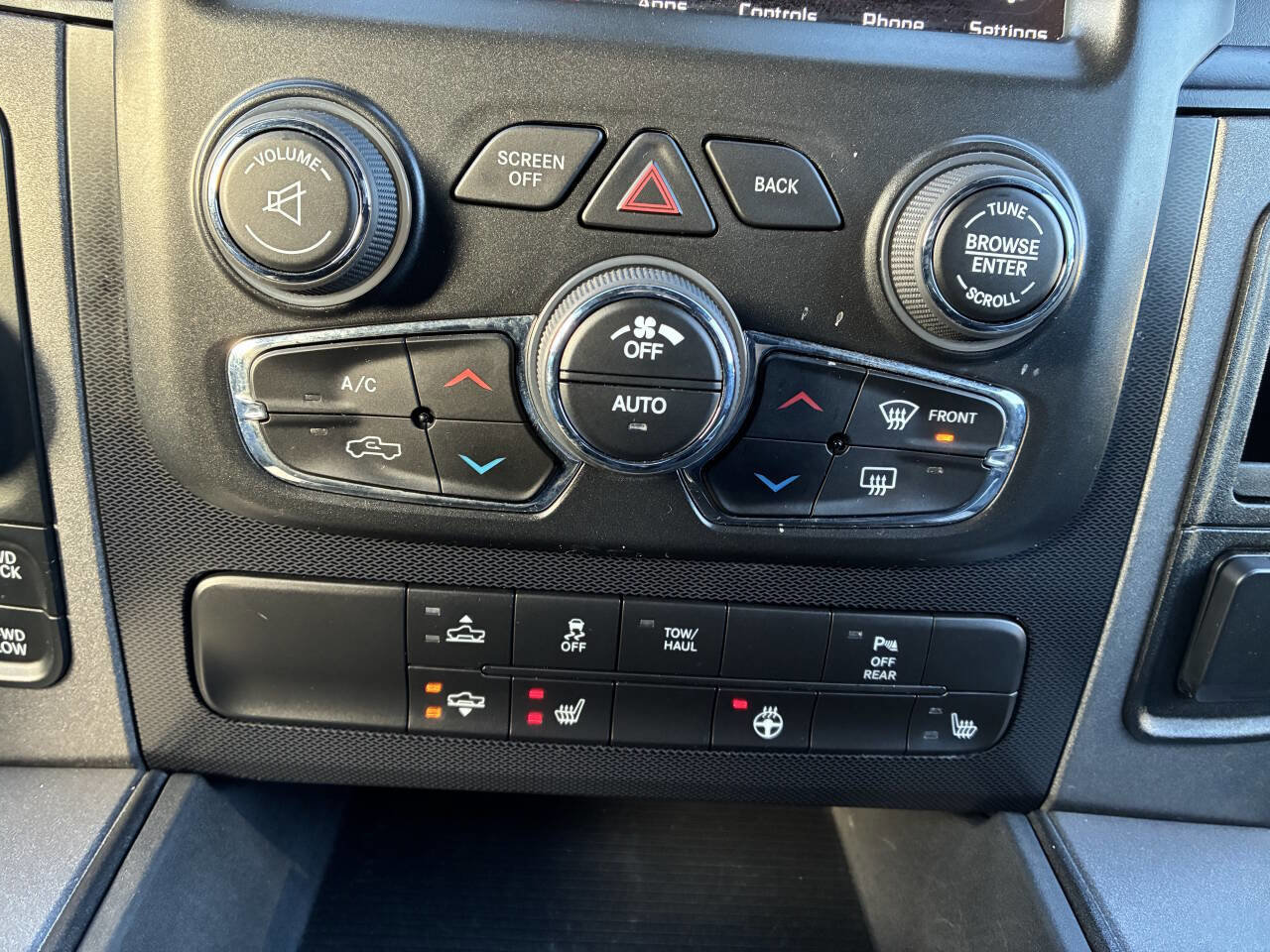 Used 2018 RAM 1500 Rebel w/ Luxury Group image 47