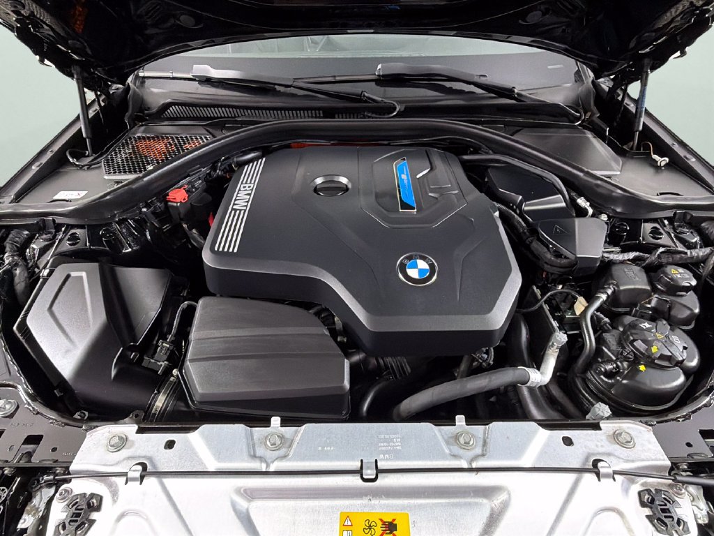 Used 2024 BMW 330e xDrive AWD/4WD image 35