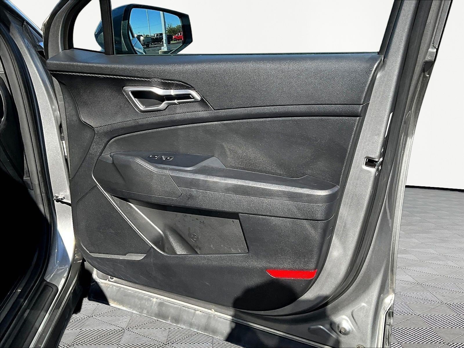 Used 2023 Kia Sportage LX AWD/4WD image 28