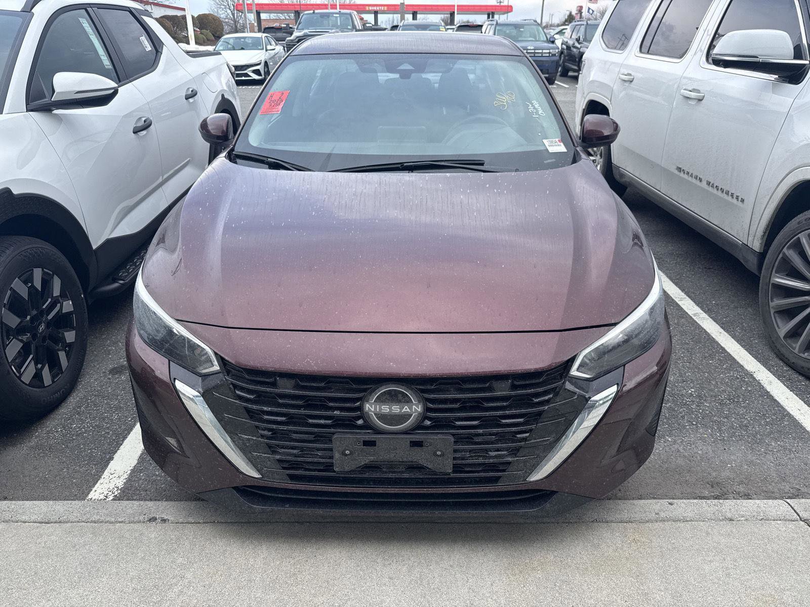 Used 2025 Nissan Sentra SV image 2