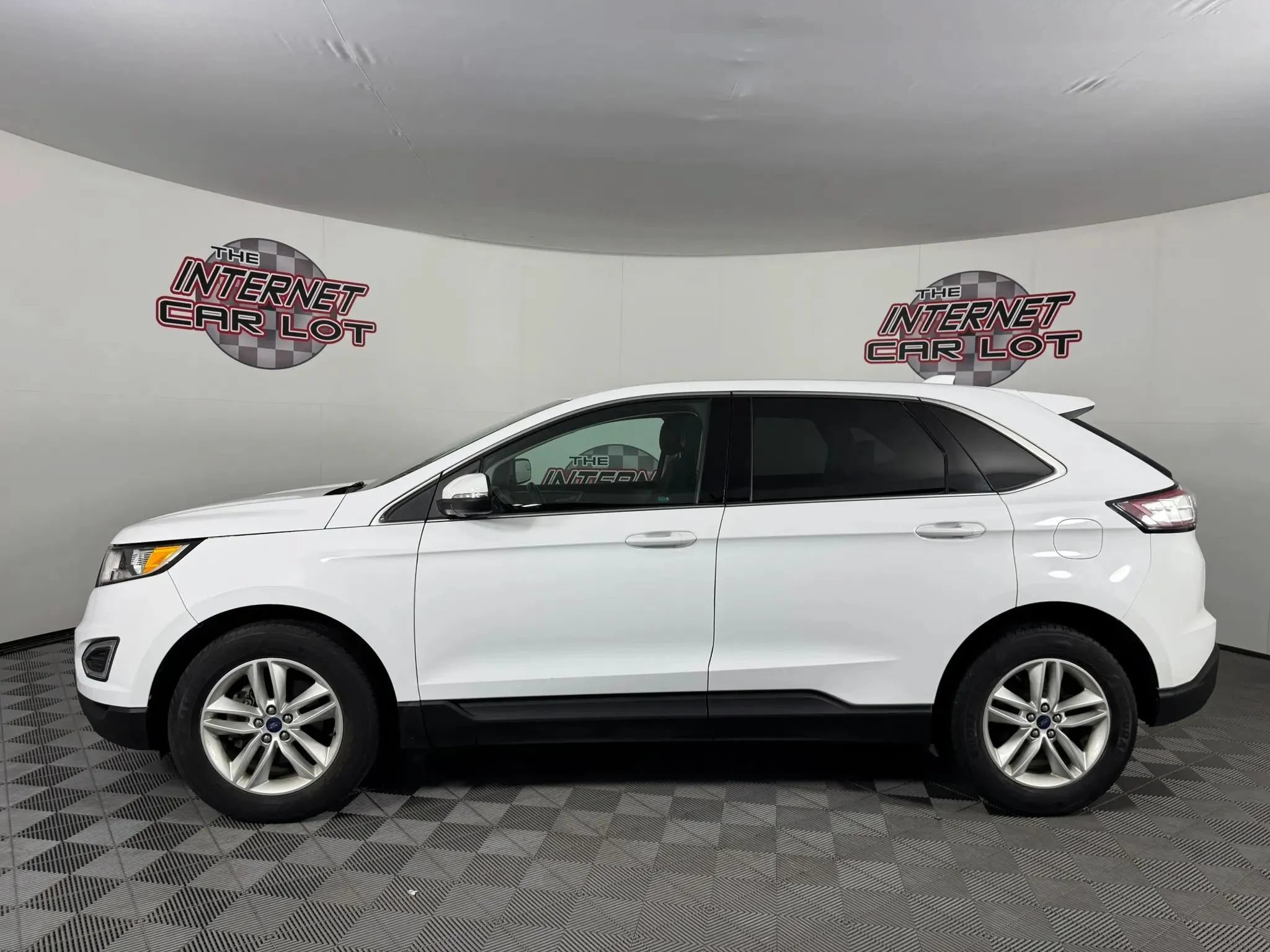 Used 2016 Ford Edge SEL FWD image 4