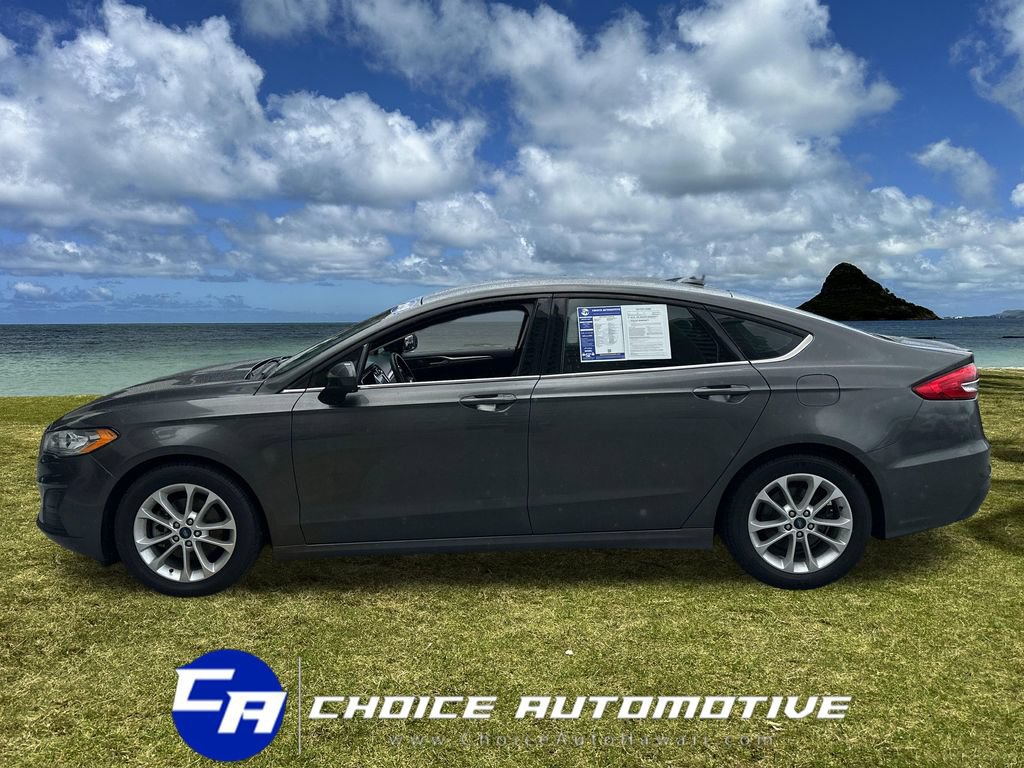 Used 2019 Ford Fusion SE FWD image 3