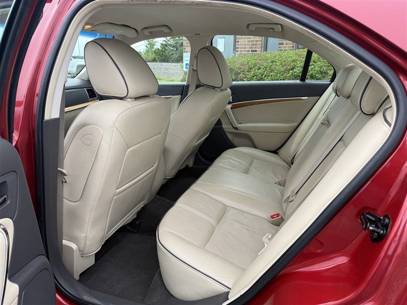 Used 2010 Lincoln MKZ FWD image 6