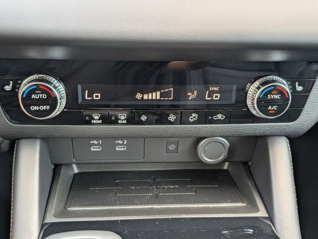 Used 2025 Mitsubishi Outlander SE image 21