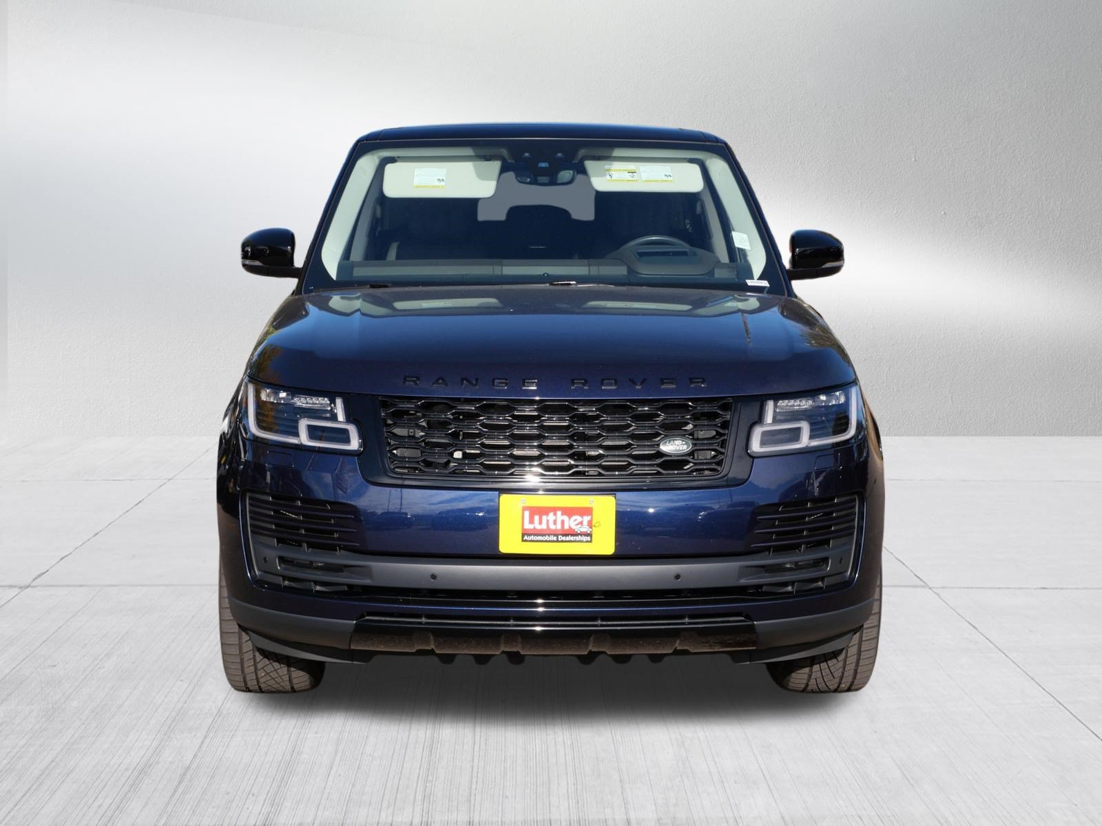 Used 2019 Land Rover Range Rover HSE AWD/4WD image 2