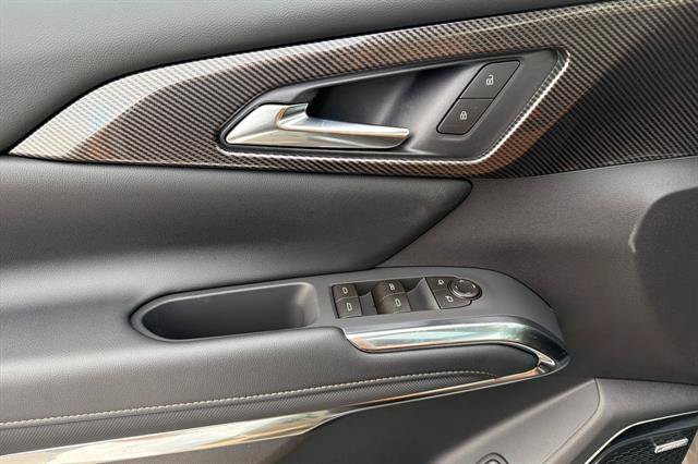 New 2027 Chevrolet Traverse Z71 w/ Enhanced Driving Package AWD/4WD image 11