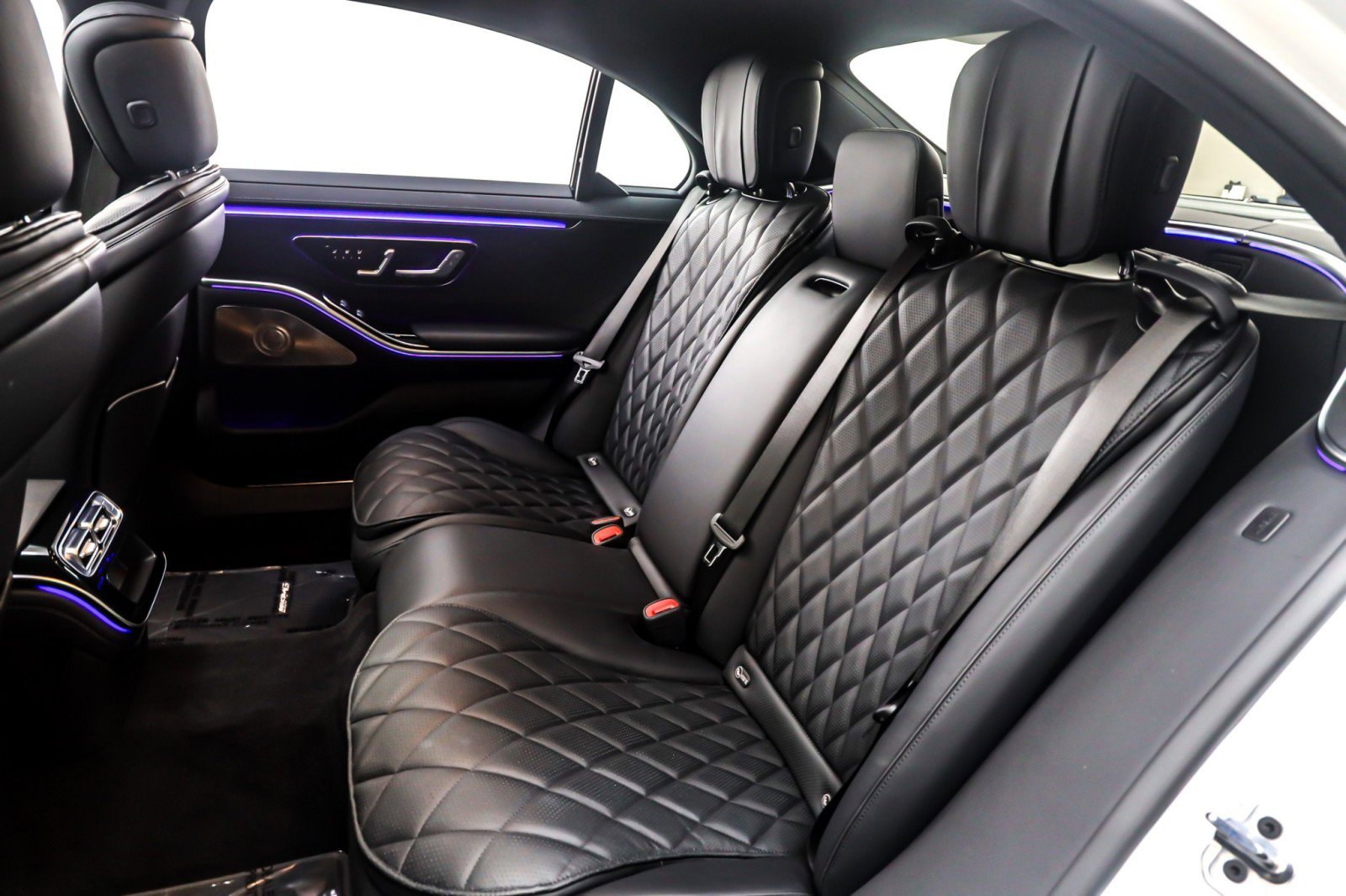 Certified 2024 Mercedes-Benz S 580 4MATIC Sedan image 8