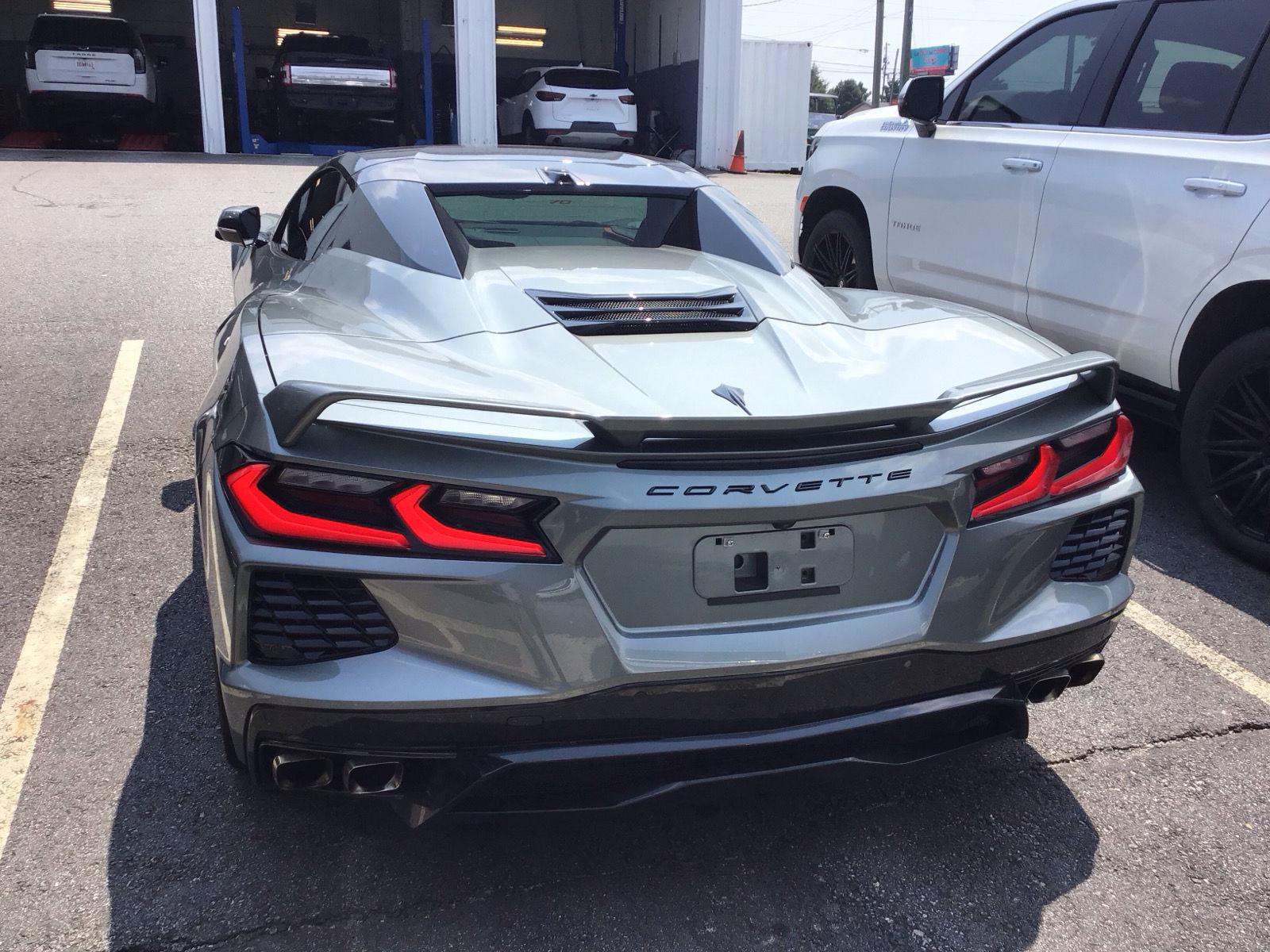 Used 2023 Chevrolet Corvette Stingray Preferred Conv w/ Z51 Performance Package RWD image 3