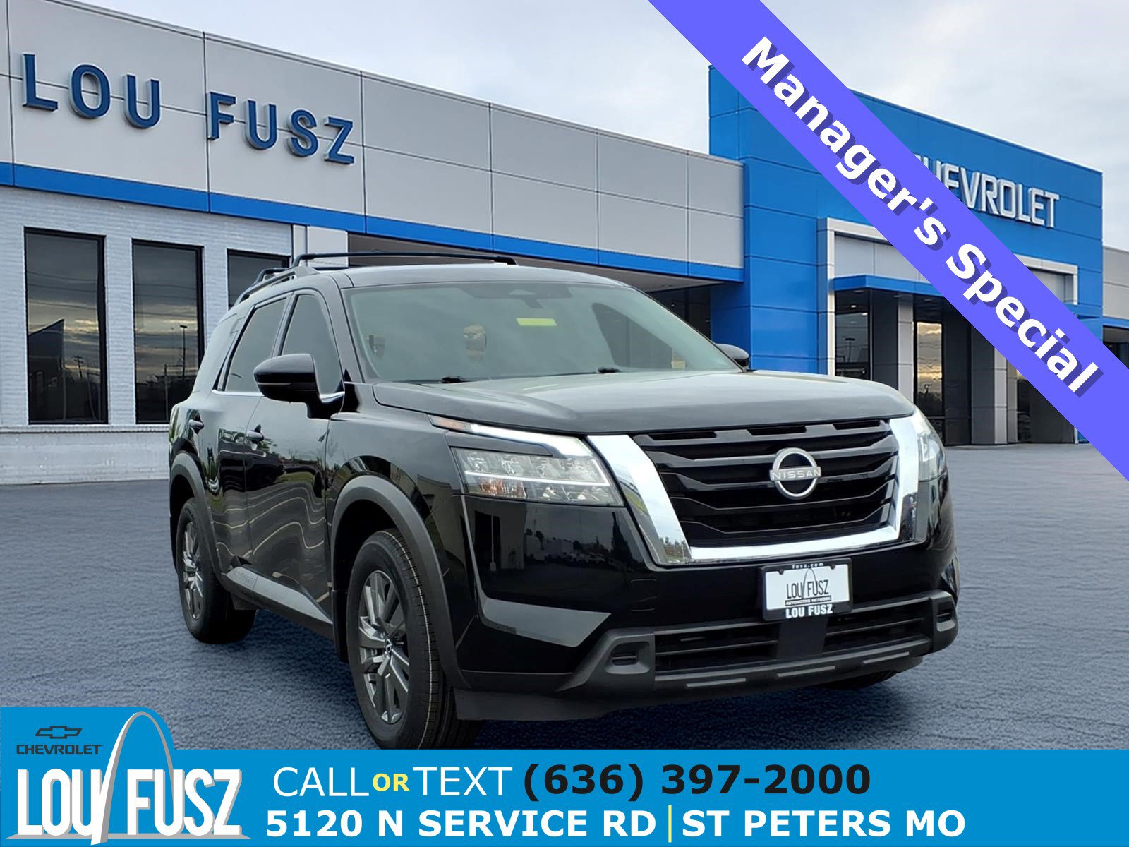 Used 2022 Nissan Pathfinder SV AWD/4WD image 1