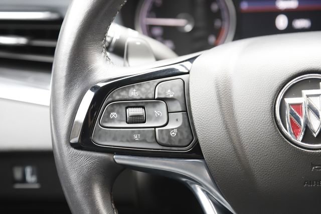 Used 2022 Buick Enclave Essence FWD image 21