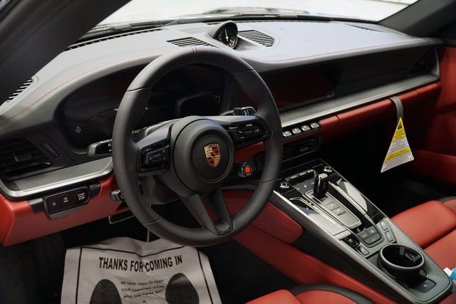 Used 2025 Porsche 911 Carrera S image 4