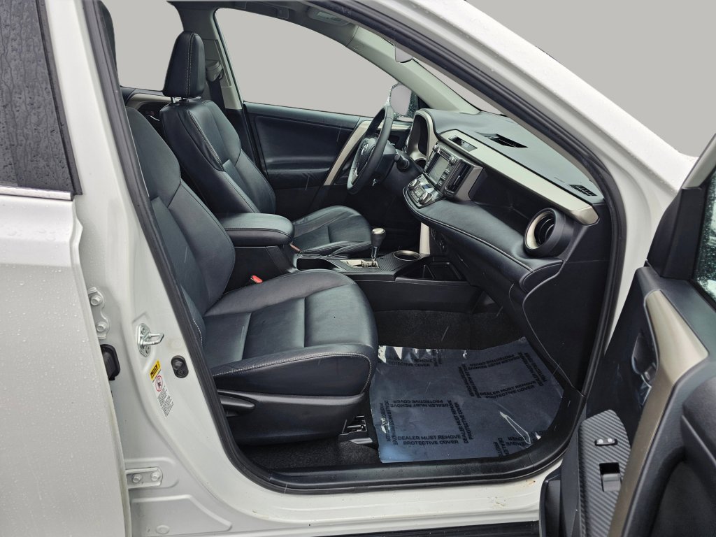 Used 2013 Toyota RAV4 Limited image 25