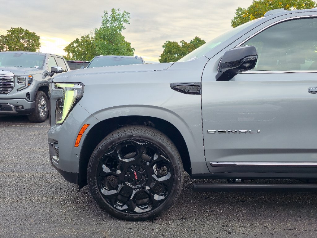 New 2026 GMC Yukon Denali Ultimate AWD/4WD image 37
