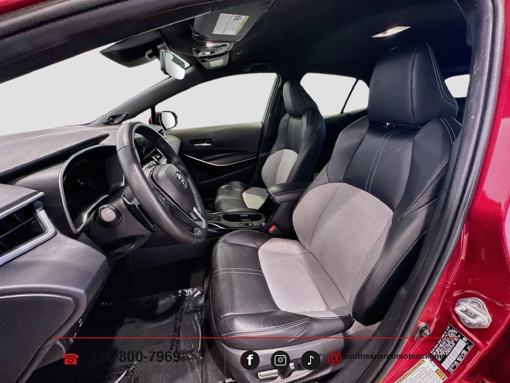 Used 2025 Toyota Corolla XSE FWD image 21