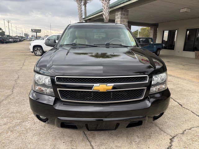 Used 2014 Chevrolet Suburban LT image 13