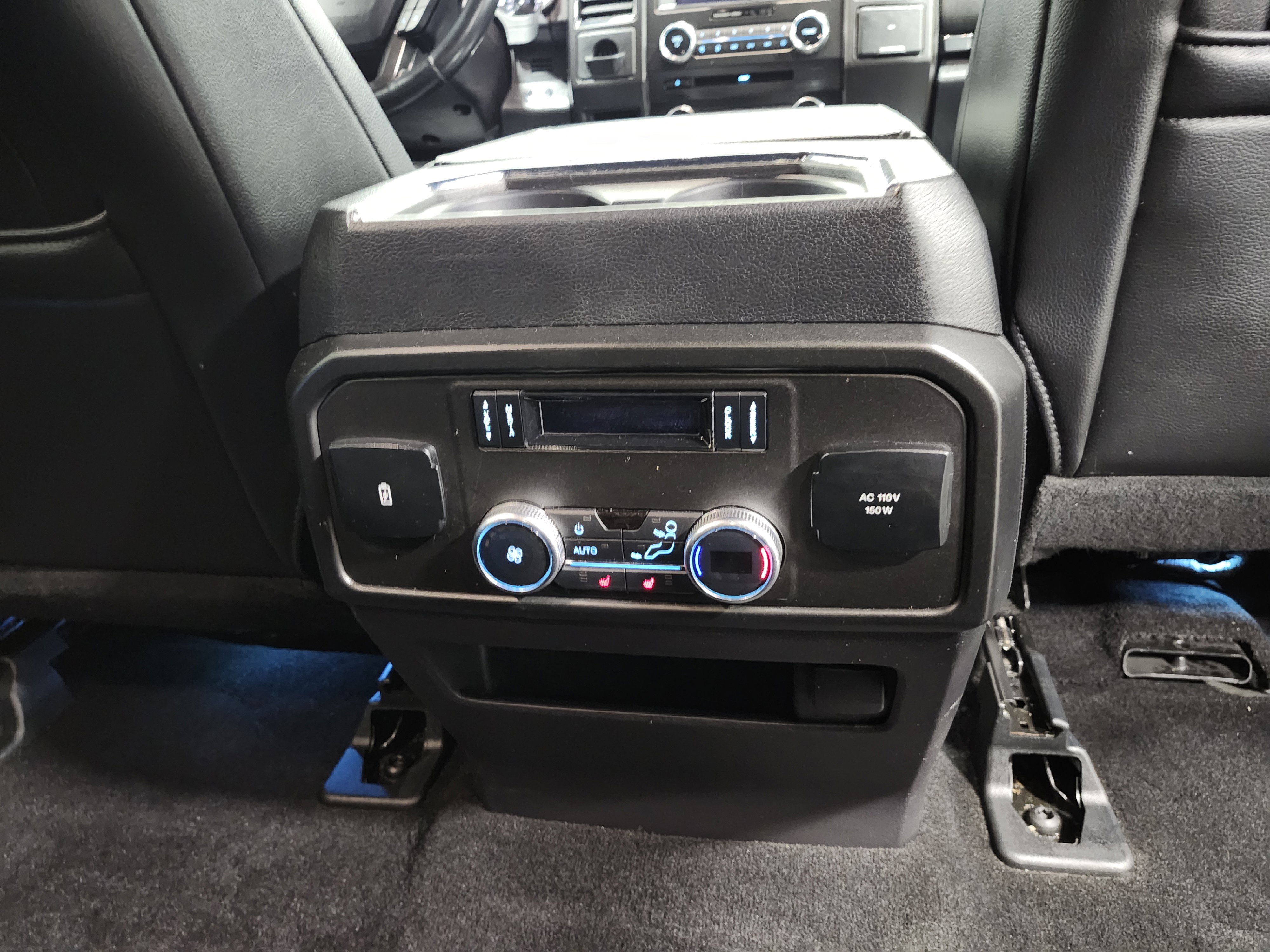 Used 2018 Ford Expedition Limited AWD/4WD image 24