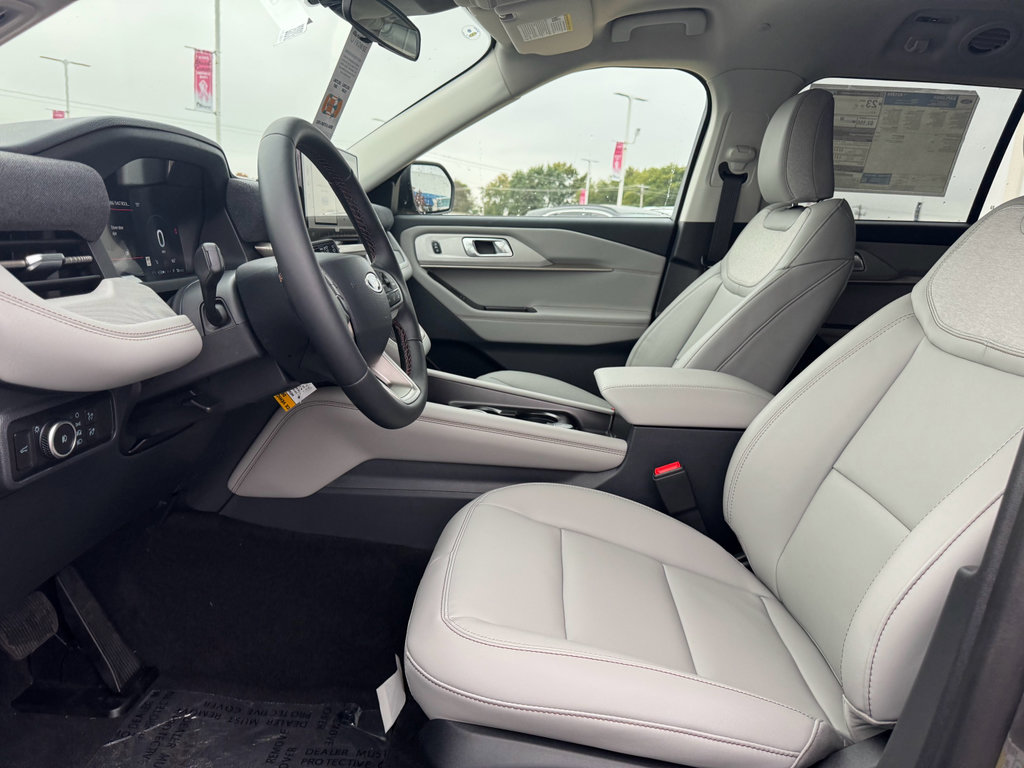 New 2026 Ford Explorer Active image 25