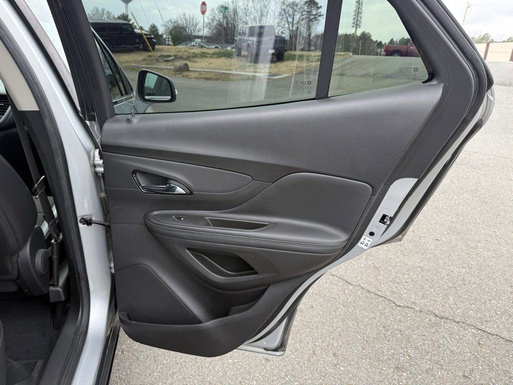 Used 2019 Buick Encore Preferred image 32