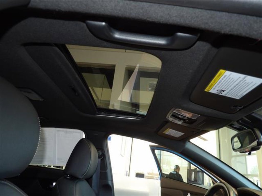 Used 2023 Kia Forte GT-Line w/ GT-Line Premium Package image 15