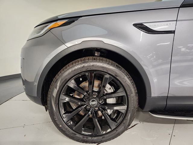 New 2026 Land Rover Discovery S AWD/4WD image 11