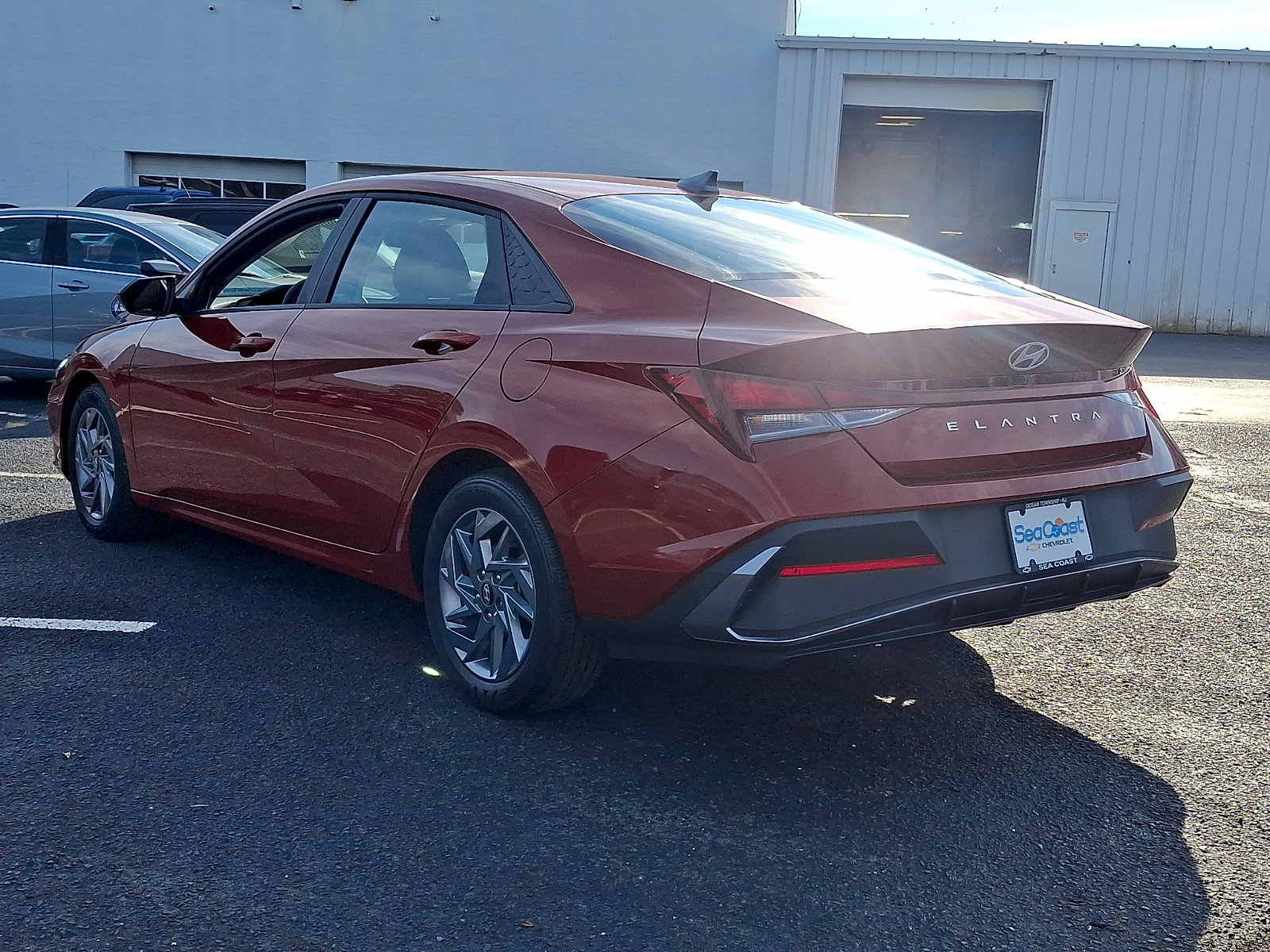 Used 2024 Hyundai Elantra SEL FWD image 4