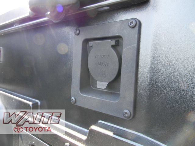Used 2025 Toyota Tacoma TRD Off-Road AWD/4WD image 5