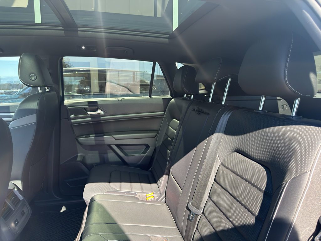 Used 2020 Volkswagen Atlas Cross Sport SEL Premium image 13