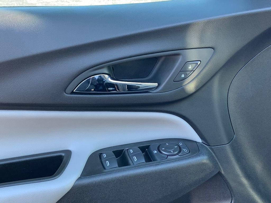 Used 2024 Chevrolet Equinox LS w/ LS Convenience Package image 22