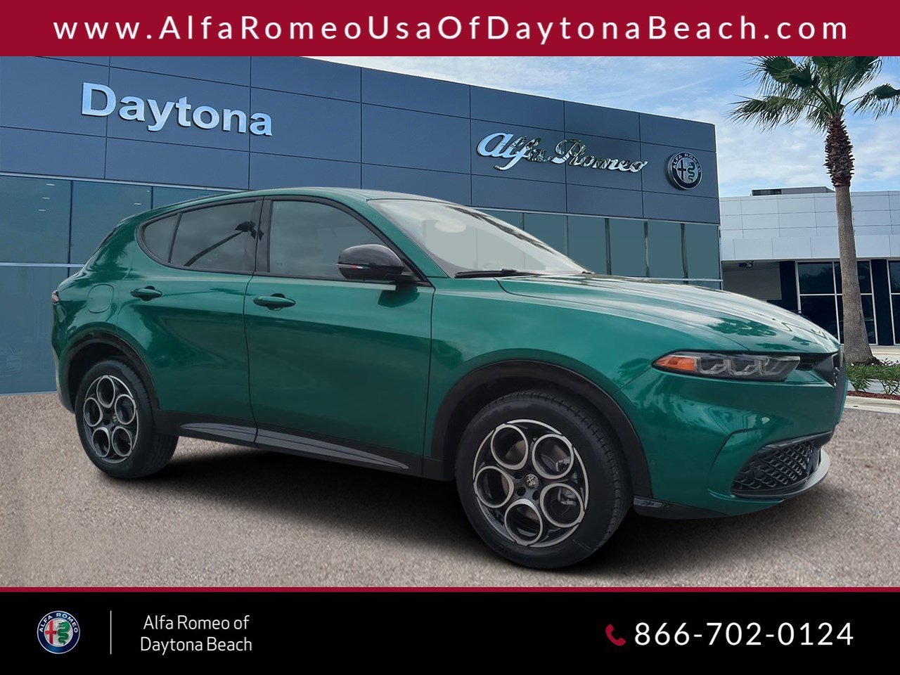 New 2025 Alfa Romeo Tonale w/ Premium Package AWD/4WD image 1