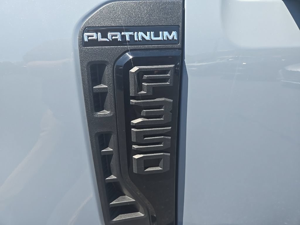 Used 2025 Ford F350 Platinum AWD/4WD image 44
