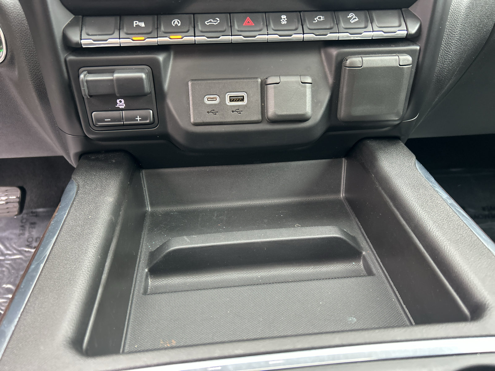 Used 2019 GMC Sierra 1500 SLT w/ SLT Premium Package AWD/4WD image 16