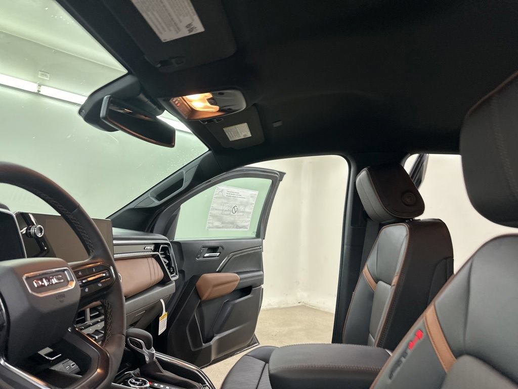 New 2026 GMC Canyon AT4 w/ AT4 Premium Package AWD/4WD image 33