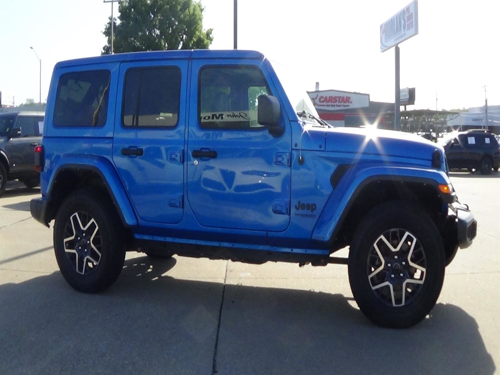 Certified 2021 Jeep Wrangler Unlimited Sahara AWD/4WD image 5