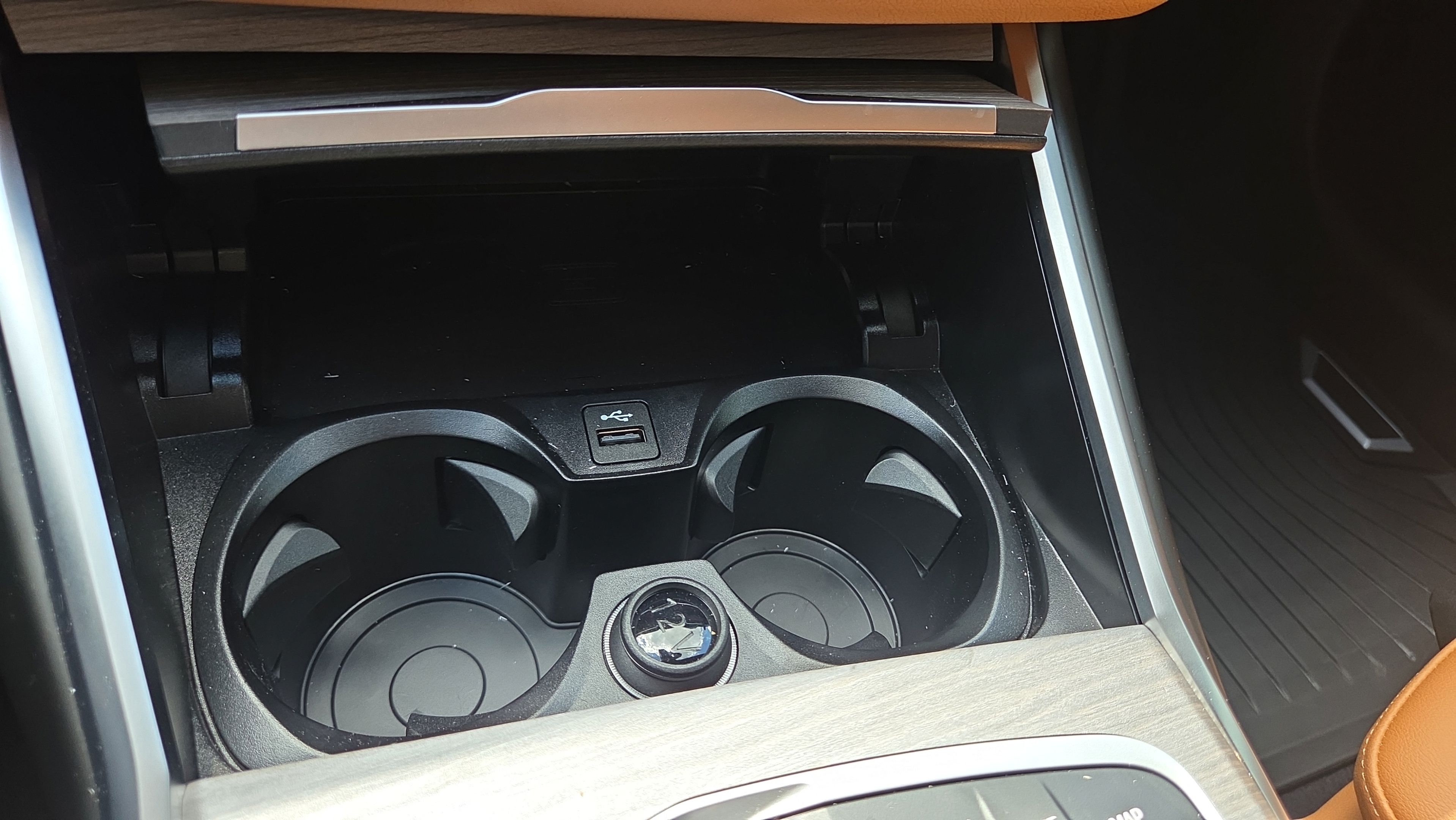 Certified 2026 BMW 330i Sedan w/ M Sport Package RWD image 32