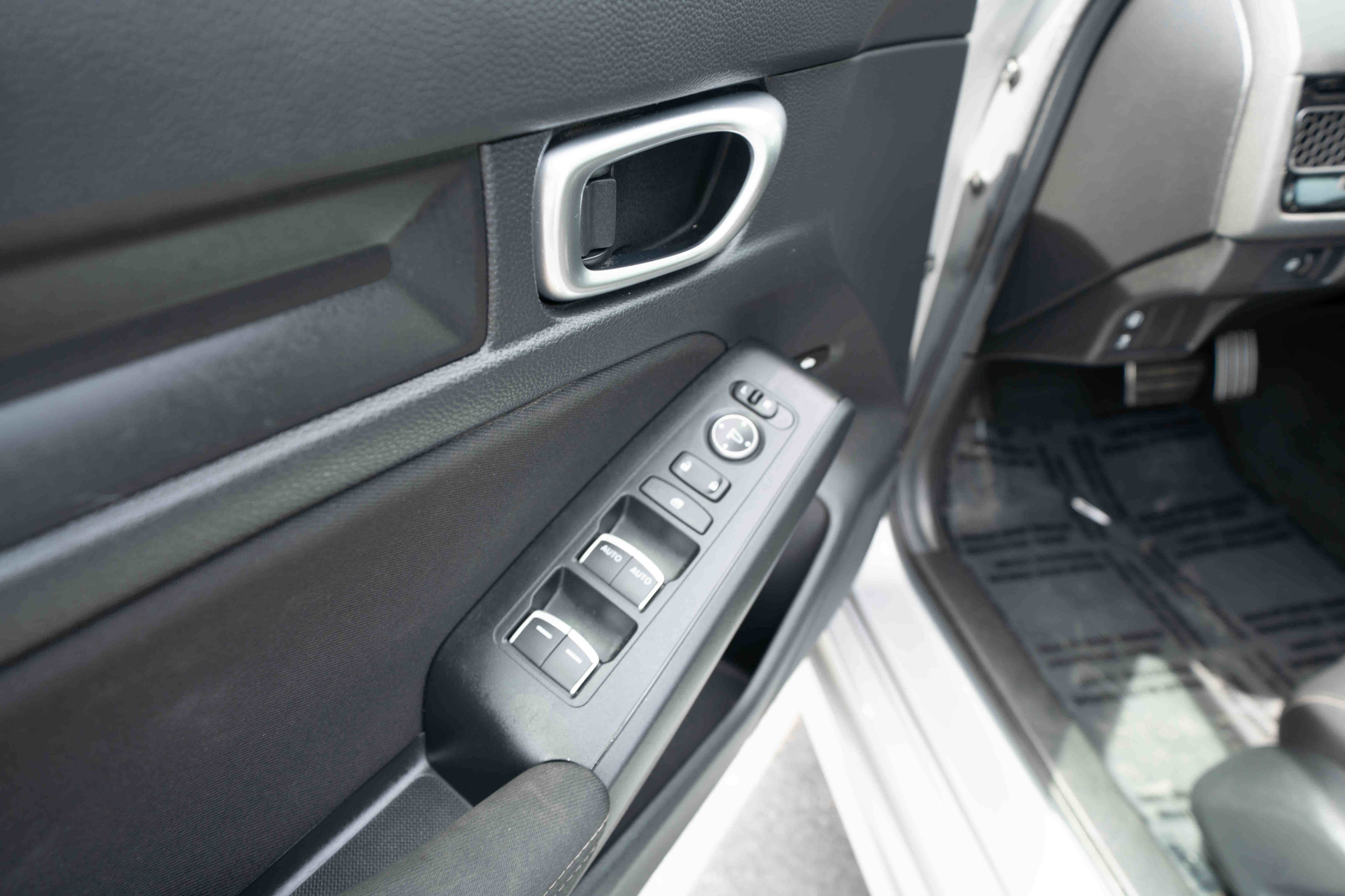 Used 2024 Honda Civic Sport image 7