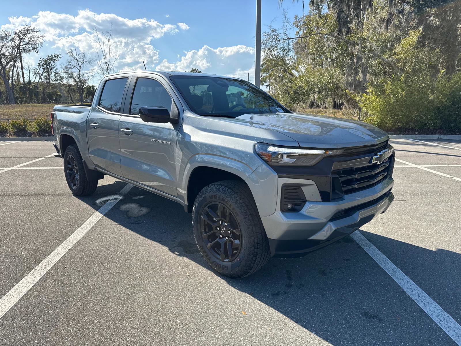 New 2025 Chevrolet Colorado Z71 w/ Midnight Edition