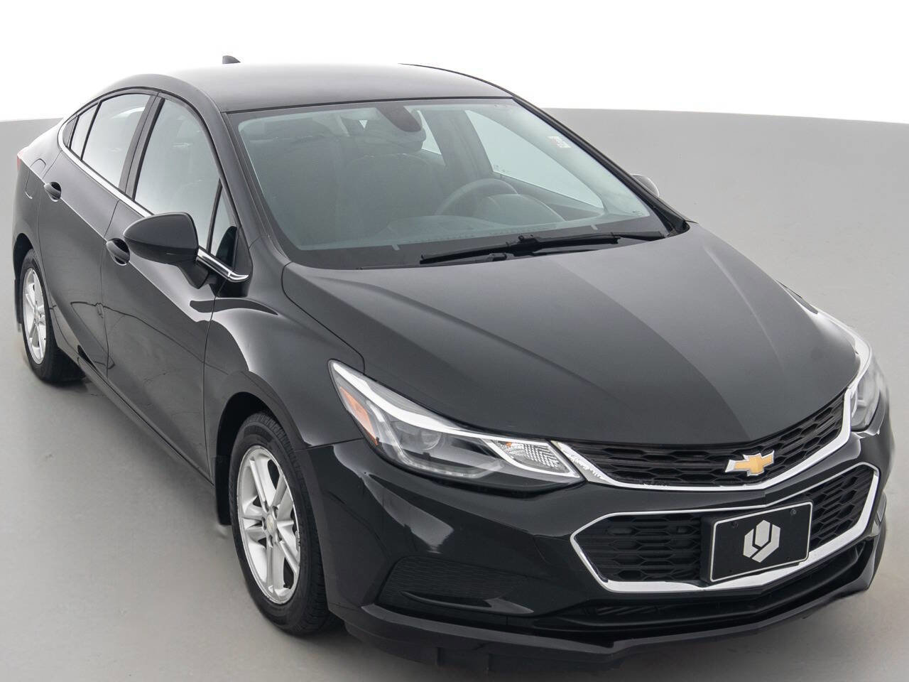 Used 2016 Chevrolet Cruze LT FWD image 1