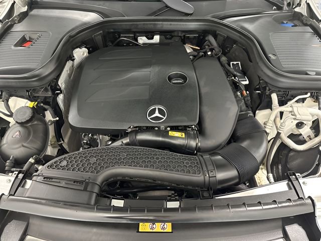 Used 2021 Mercedes-Benz GLC 300 4MATIC image 10