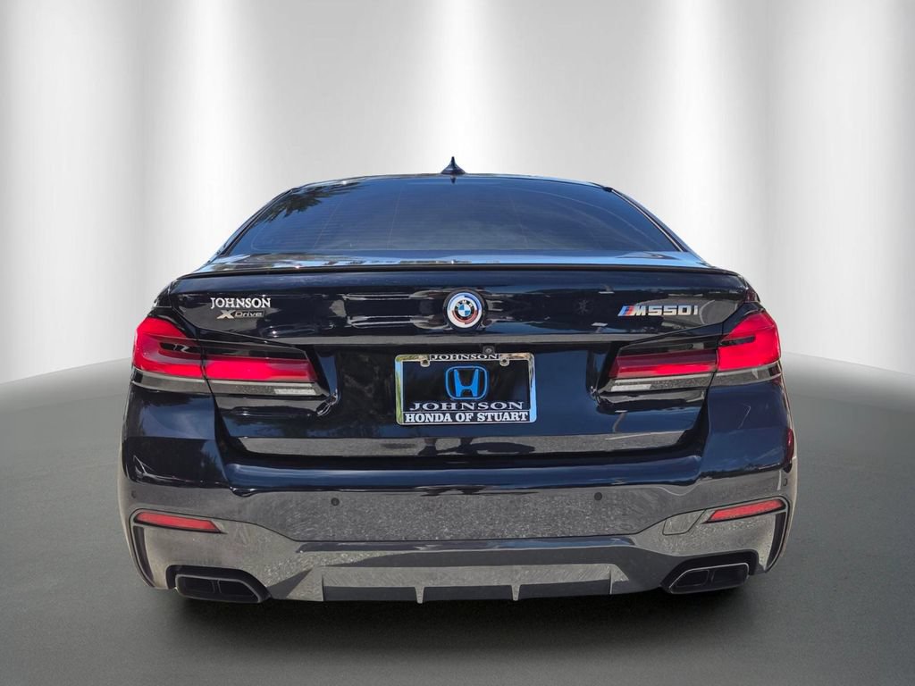 Used 2023 BMW M550i xDrive w/ Executive Package AWD/4WD image 4