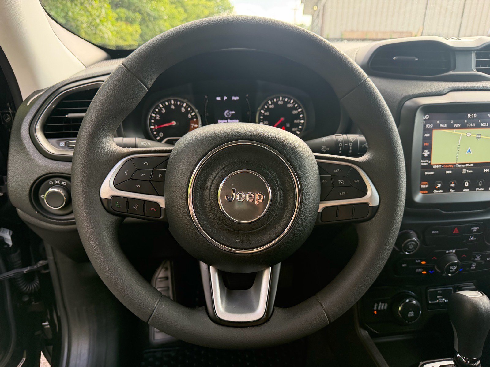 Used 2023 Jeep Renegade Latitude AWD/4WD image 28