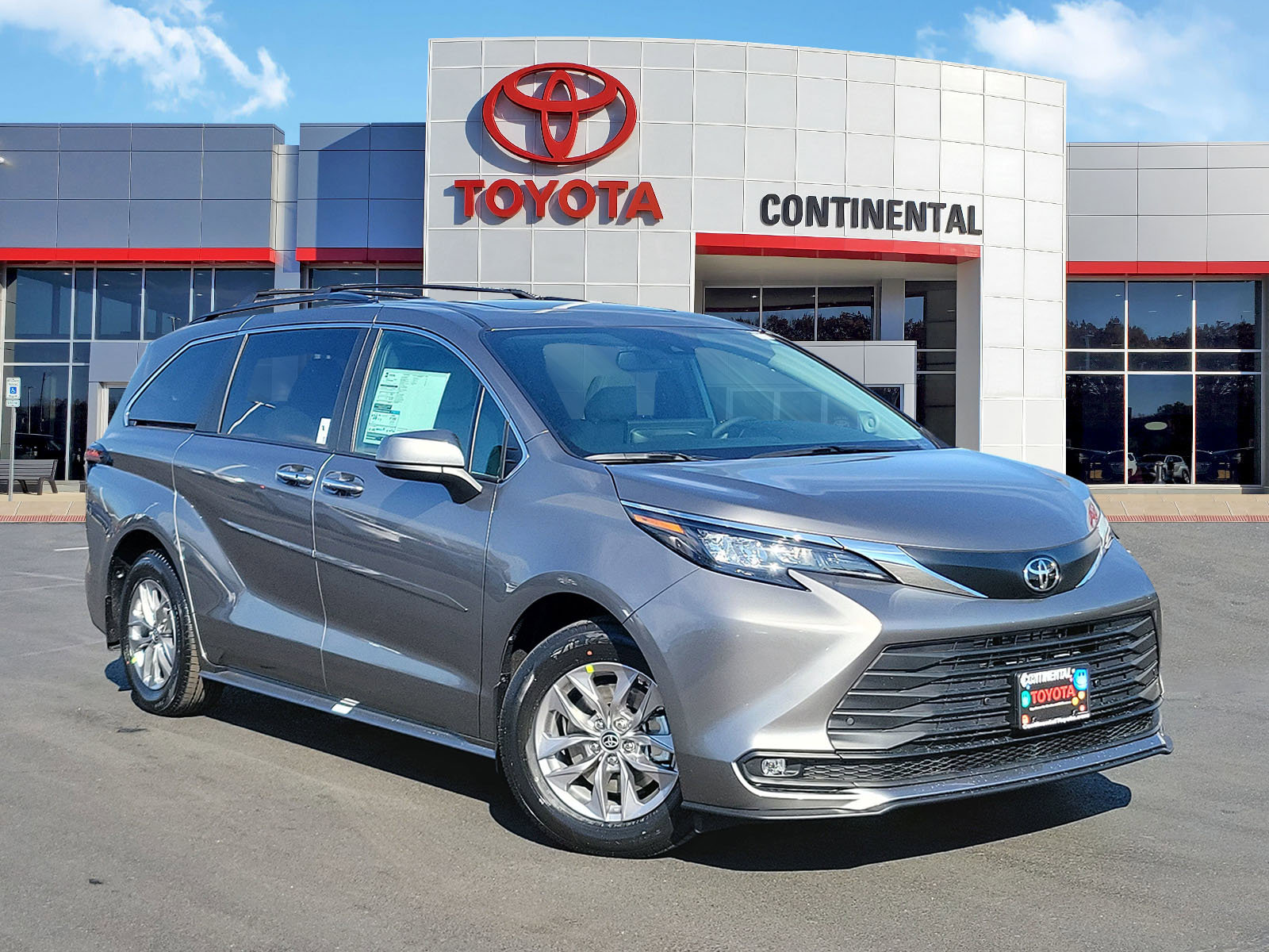 New 2026 Toyota Sienna XLE