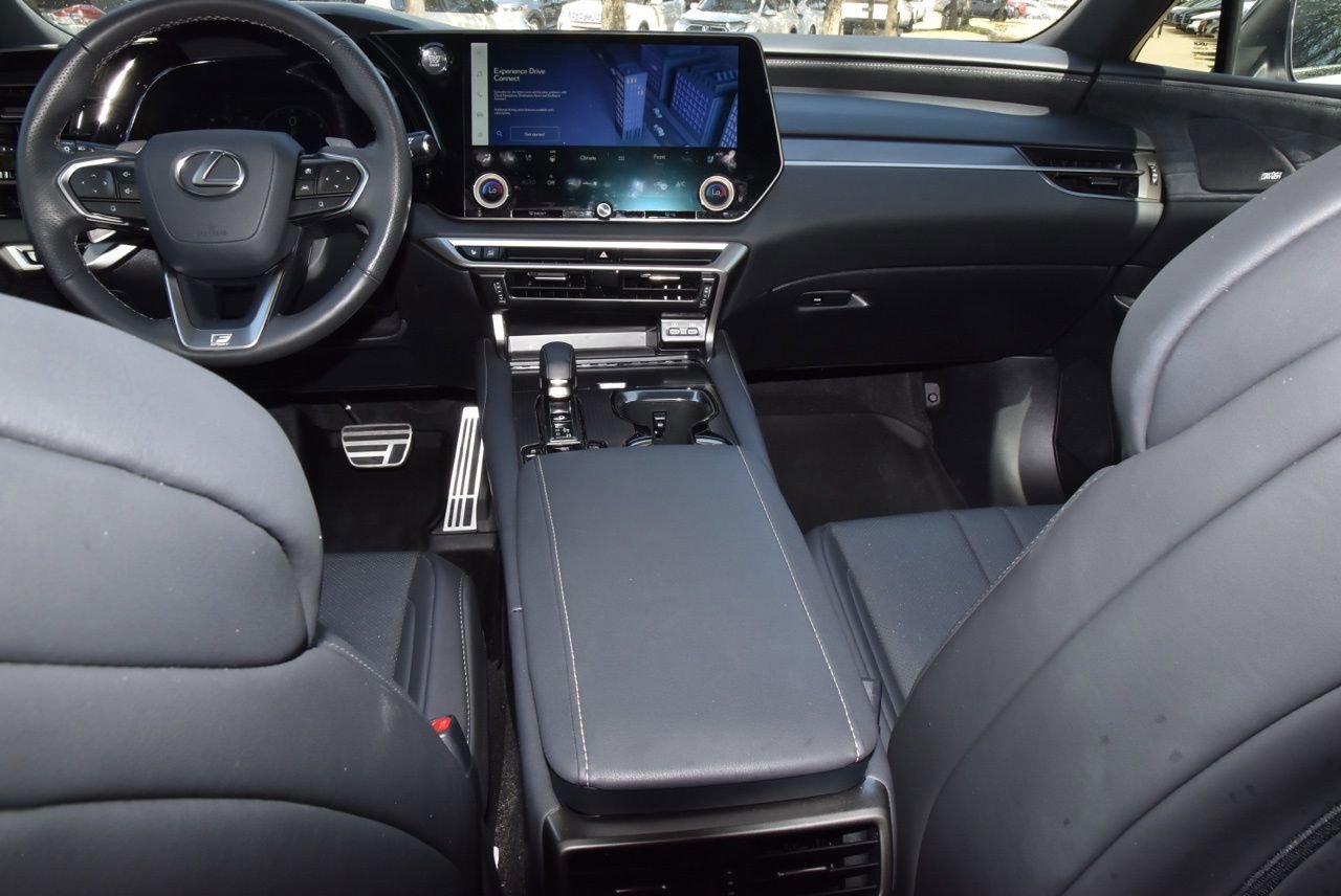 Used 2024 Lexus RX 350 F Sport w/ Convenience Package image 16
