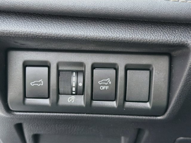 Used 2020 Subaru Outback Limited w/ Popular Package #2 AWD/4WD image 36