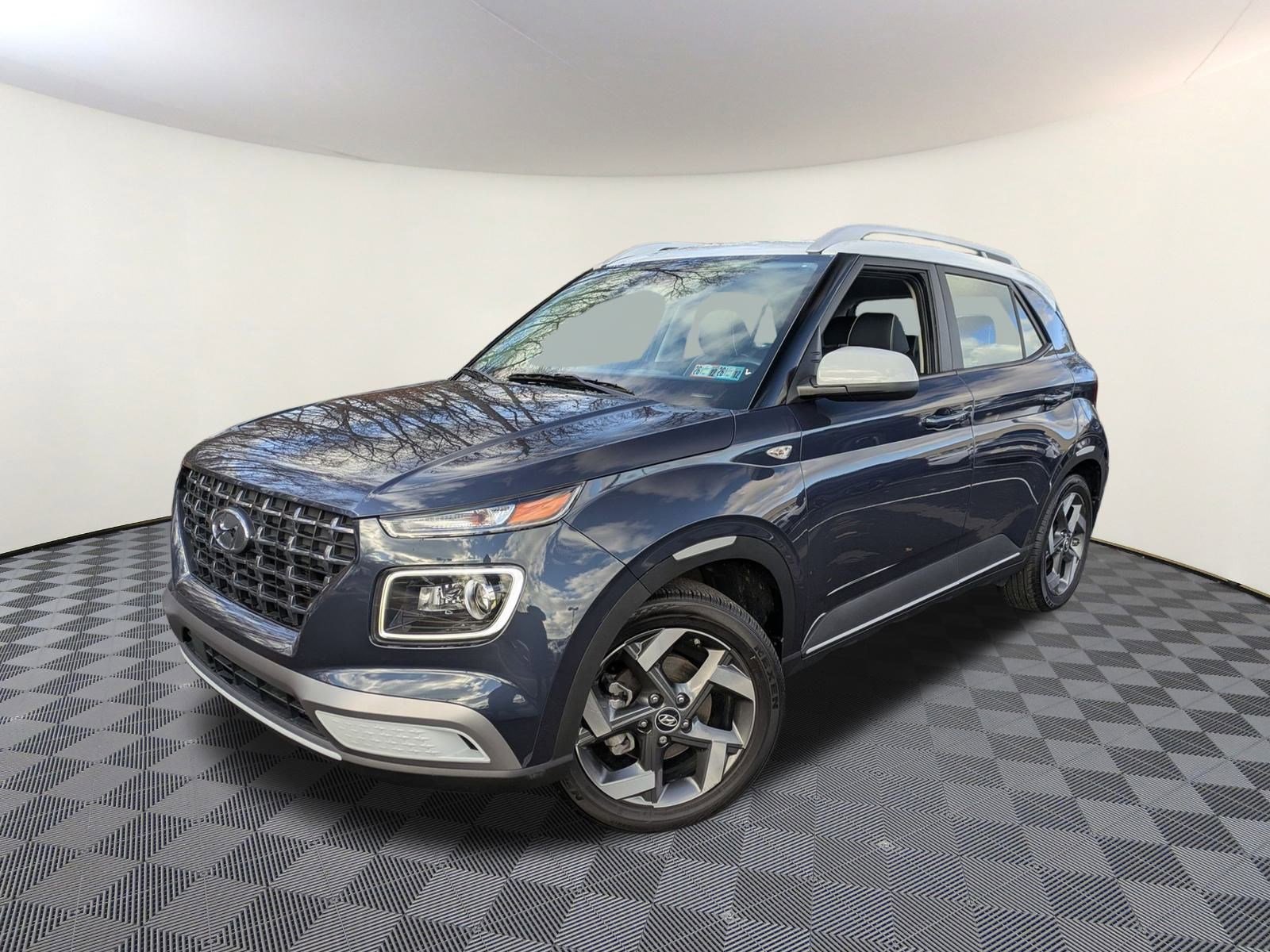 Certified 2021 Hyundai Venue image 1