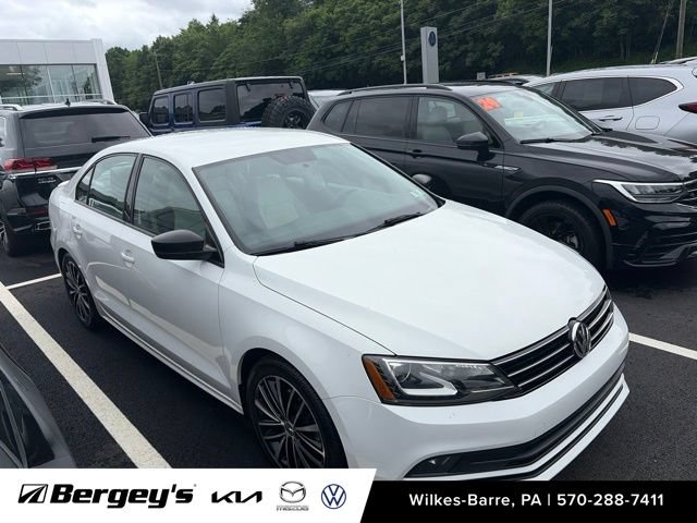 Used 2016 Volkswagen Jetta Sport w/ Lighting Package FWD image 13